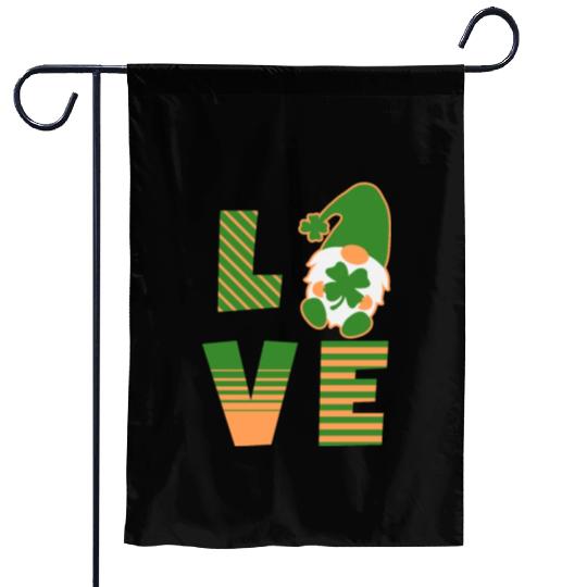 Gnome St Patricks Day Woman Love, Lucky Clover Garden Flags
