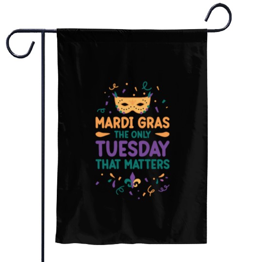 Mardi Gras Carnival Tuesday Beer Drinking Party Garden Flags