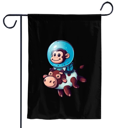 Monkey on Cow Rocket Schuttle Astronaut Cosmonaut Garden Flags