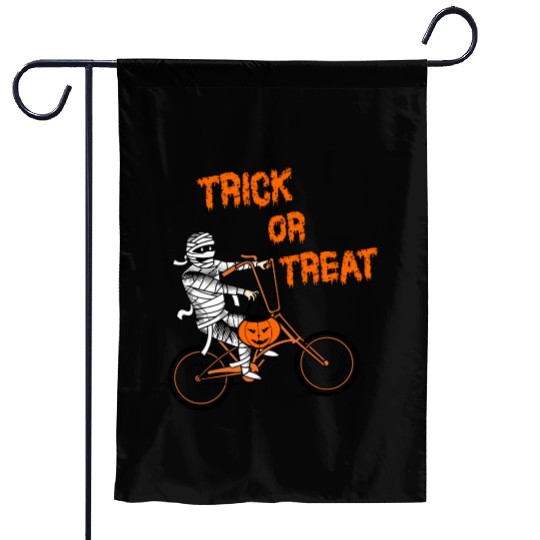 Trick Or Treat Mummy Garden Flags