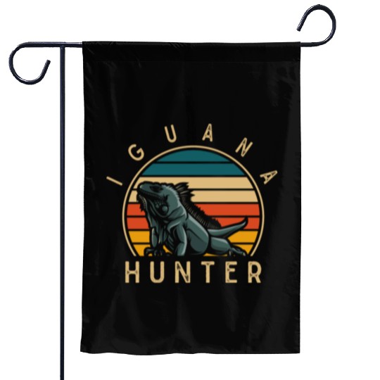 Vintage Iguana Hunter Funny Reptile Lover Garden Flags