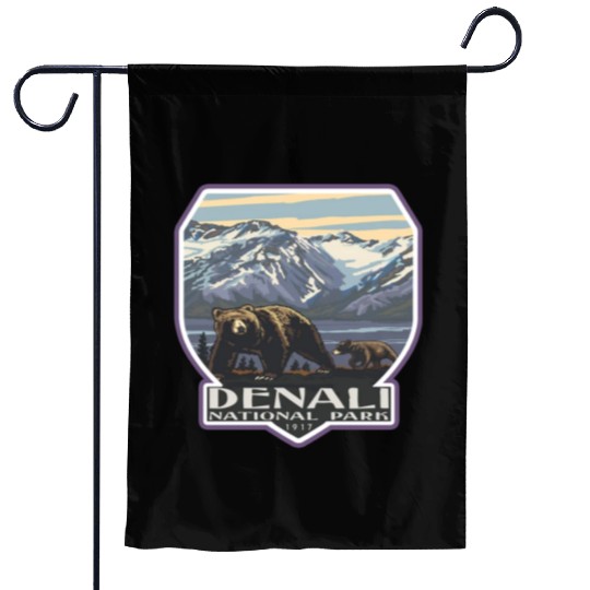 Denali national park Garden Flags
