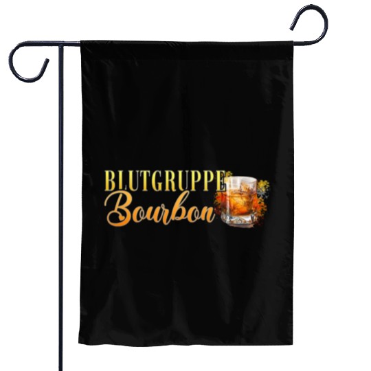 Blutgruppe Bourbon Cocktail Bartender Garden Flags