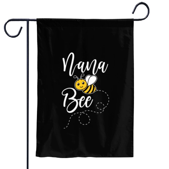 Nana Of The Bee Day Hive Family Sweet Garden Flags