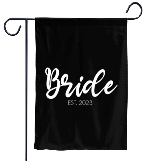 Wedding Bride Est 2023 Bridal Garden Flags