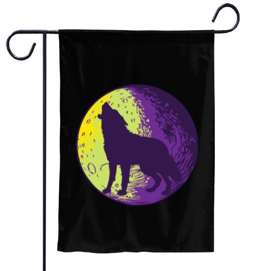 Howling wolf in the moon cool Garden Flags