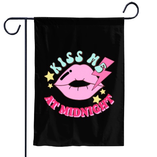 New Years Eve Party Kiss Me At Midnight I Love You Garden Flags