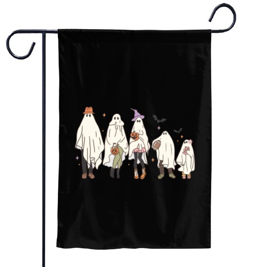 Retro Halloween Revival: Vintage-Inspired Designs Garden Flags