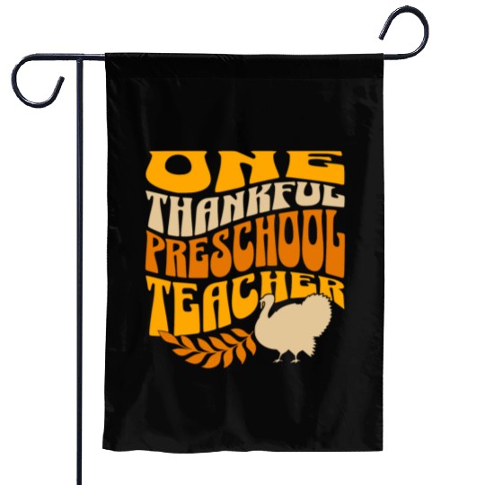 One Thankful Preschool Teacher | Thanksgiving Garden Flags