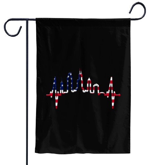 Chicago Skyline Heartbeat USA Heart I Love Chicago Garden Flags