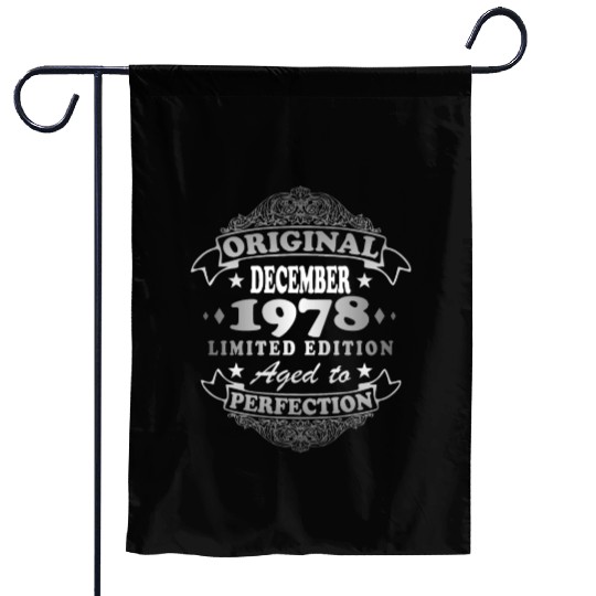 Retro Limited 1978 In December Garden Flags