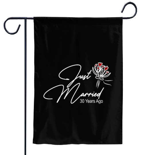 Just Married 10 Garden Flags