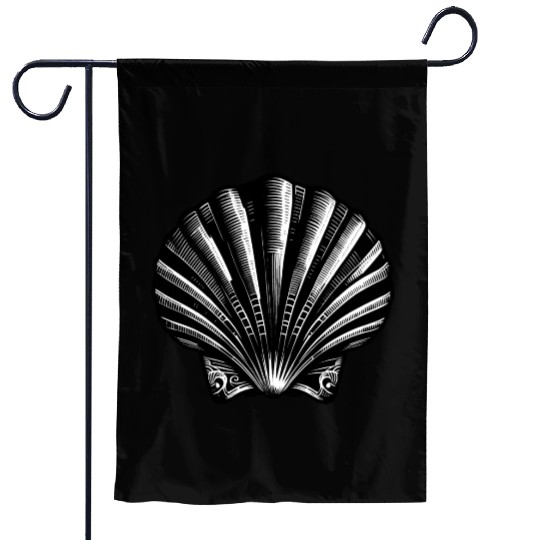 Scallop shell, symbolic of the Way of St. James Garden Flags