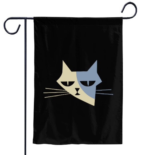 Cat portrait - Catastrophic face no.1 Garden Flags