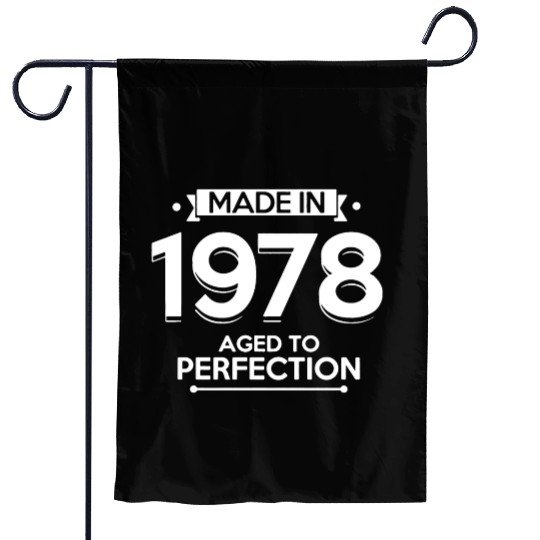 1978 age of Perfection Garden Flags