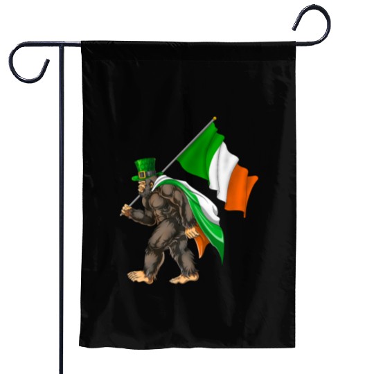 St. Patrick's Day Bigfoot Ireland Flag Garden Flags