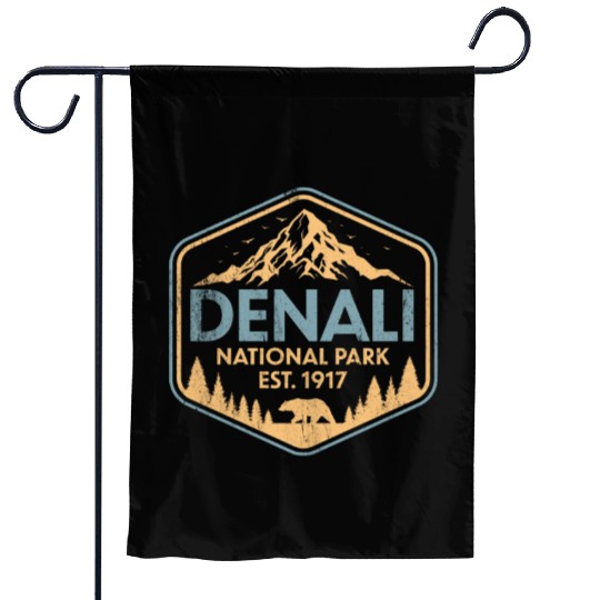 Retro Denali National Park Mountains Nature Garden Flags