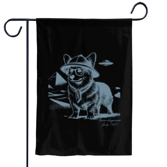 Explorer Pomeranian – Ancient Mysteries & UFOs Garden Flags