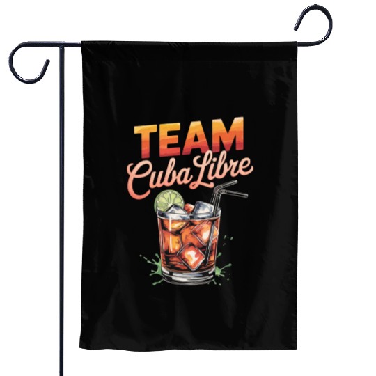 Cocktail Bartender Team Cuba Libre Garden Flags