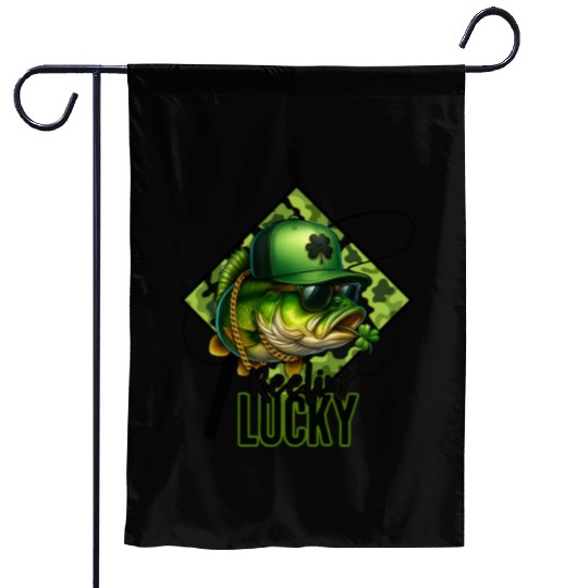 Reelin' Lucky Bass Fish Garden Flags