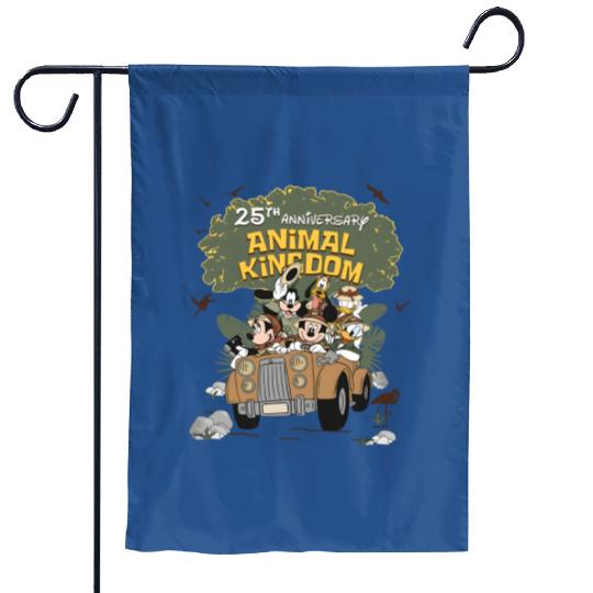 Disney Mickey And Friends Animal Kingdom 25Th Anniversary Garden Flags / Disney Safari Mode