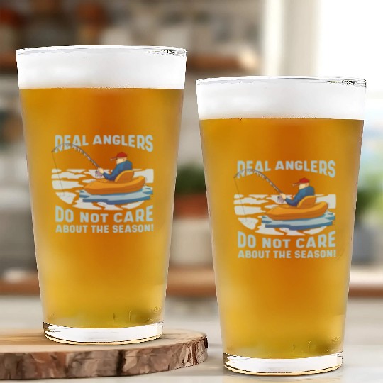 Real fishermen do not care about the season Real f Glass Cups