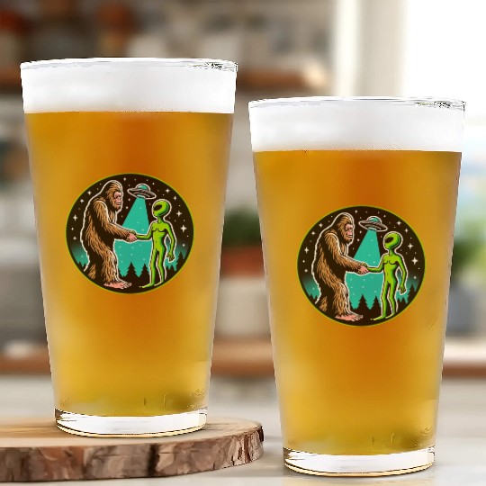 Bigfoot Alien Alliance - Funny Scifi Cryptid Glass Cups