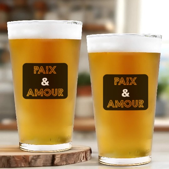 Paix et amour noir Glass Cups