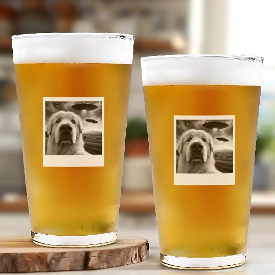 Great Pyrenees Funny Graphic Selfie with UFOs Weir Glass Cups