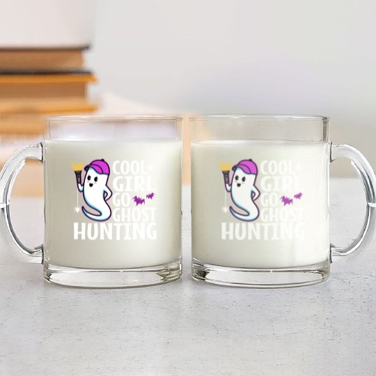 Cool girls go ghost hunting Glass Mugs