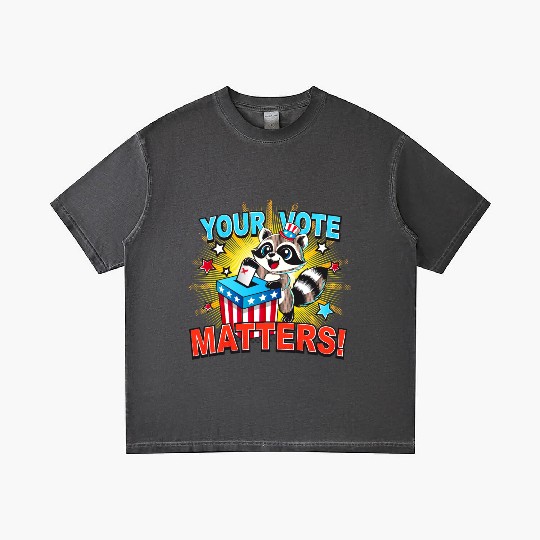 A raccoon casts its vote in the US election Gradient T Shirts