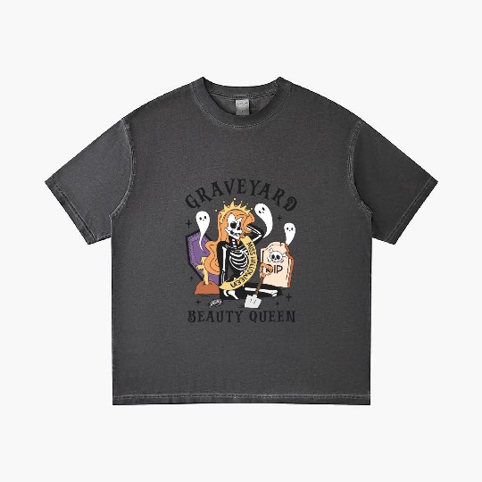 Graveyard Beauty Queen: Spooky & Funny Halloween Gradient T Shirts
