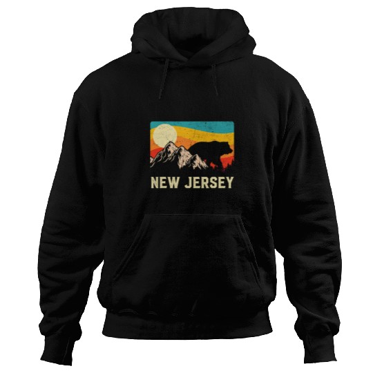 Funny Bear New Jersey Nature Wild Bear Retro Sunset Hiking Cute Bears Hoodies