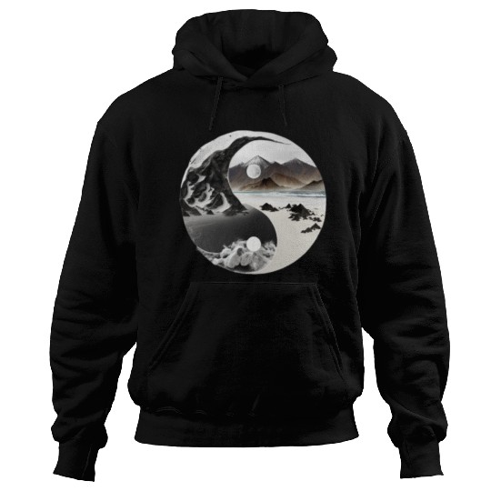 Ying Yang - mountains - beach Hoodies