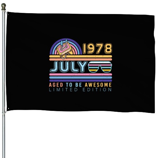 Brilliant Gift For July 1978 House Flags