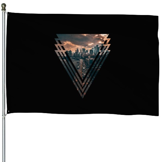 Manhattan in Triangle House Flags