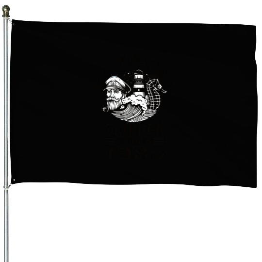 Never Underestimate Skipper Born In 1985 House Flags