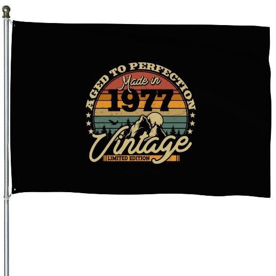 Vintage 1977 Birthday Gift House Flags