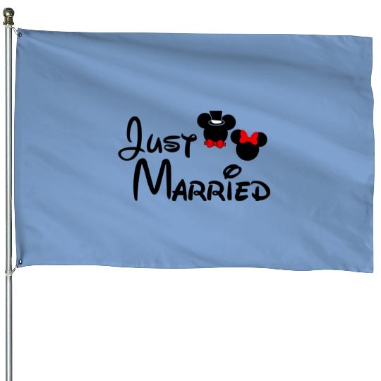 Just Married House Flags, Disney House Flags, Couple House Flags, Disneyland Wedding Gift House Flags