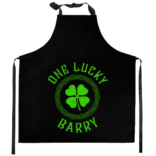 One Lucky Barry Irish Family 4 Leaf Clover Kitchen Aprons