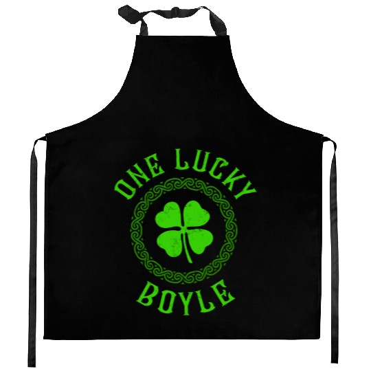One Lucky Boyle Irish Family 4 Leaf Clover Kitchen Aprons