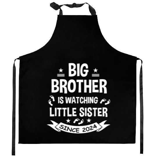 The big brother takes care of the little sister in Kitchen Aprons