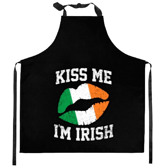 KISS ME IM IRISH ST PATRICKS DAY Kitchen Aprons