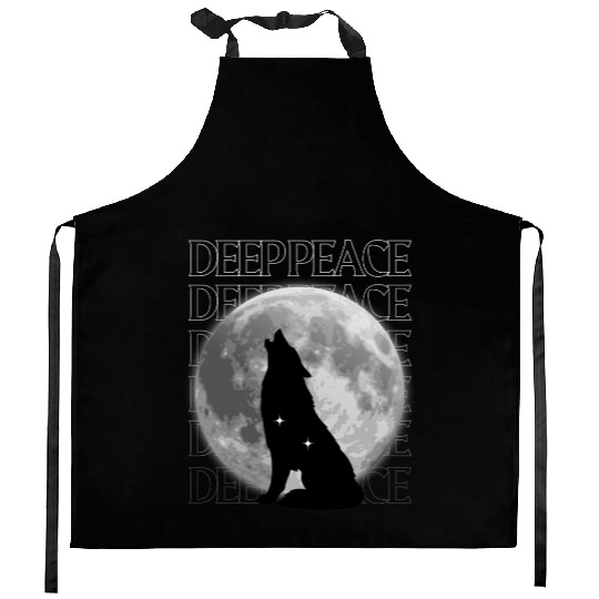 Wolf Howling at Full Moon Design Kitchen Aprons