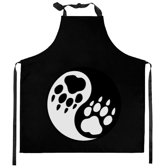 wolf paw ying yang Kitchen Aprons