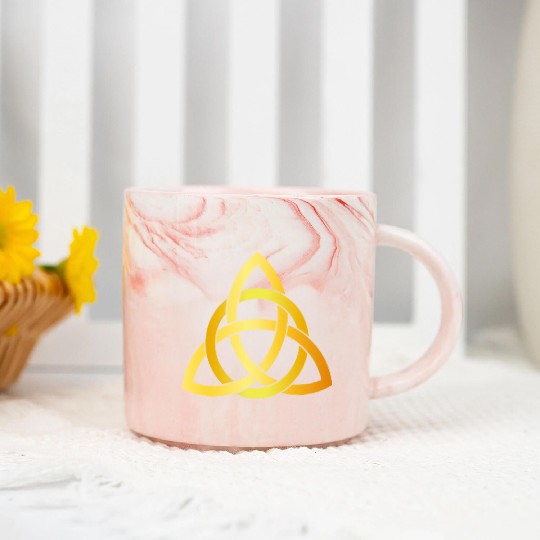 Original Triquetra circle celtic knot gold Marble Mugs