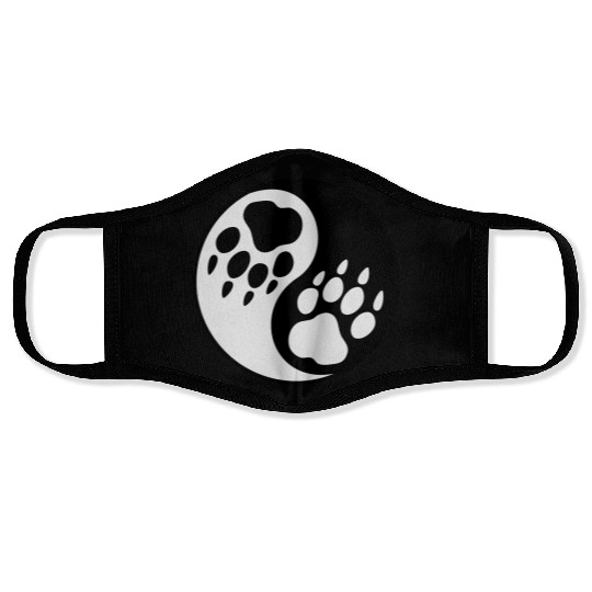 wolf paw ying yang Face Masks