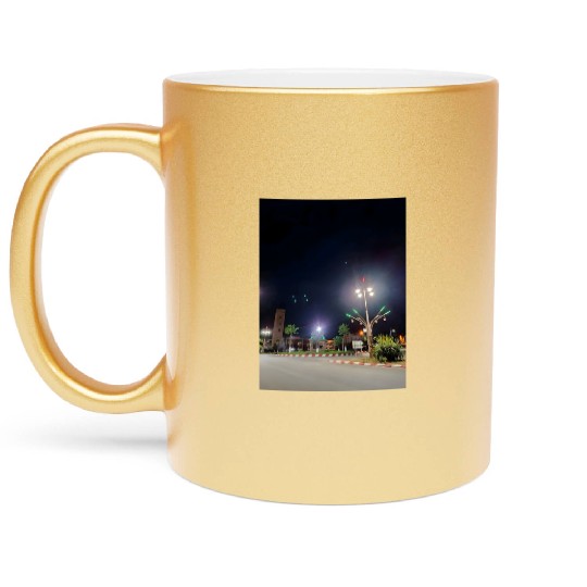 small town beauty Metallic Mugs