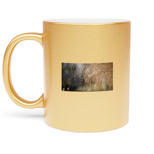 Tiny Dew Drops on Delicate Golden Grass Metallic Mugs