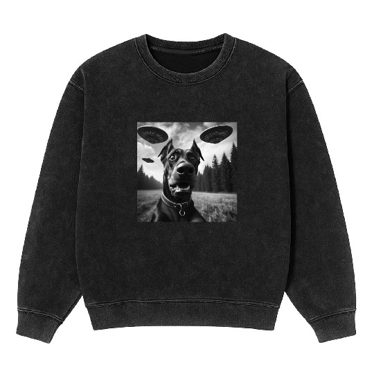 Doberman Pinscher Funny Graphic Selfie with UFO We Mineral Wash Sweatshirts